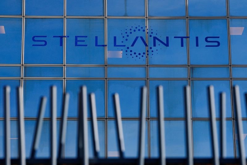 Automaker Stellantis books 22.2 billion euro writedowns in H2 2025 in EV pullback
