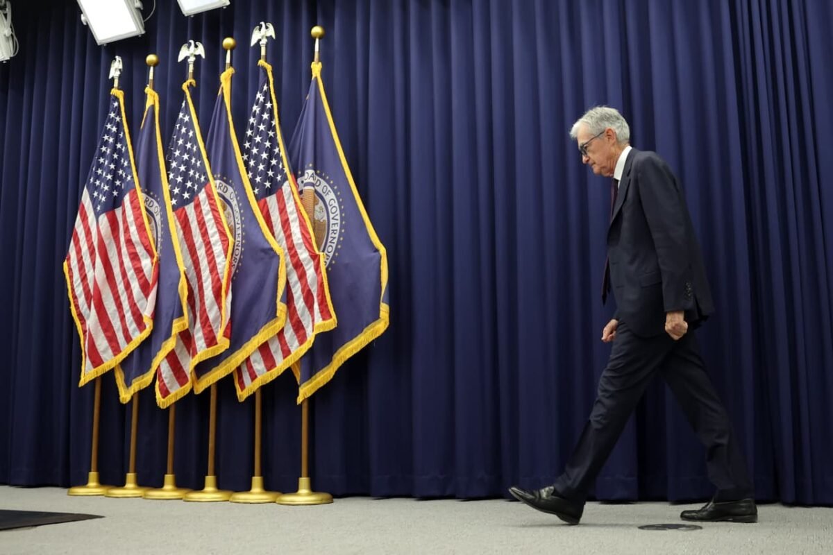 Fed minutes reveal discussion of a possible rate hike if inflation doesn’t cool