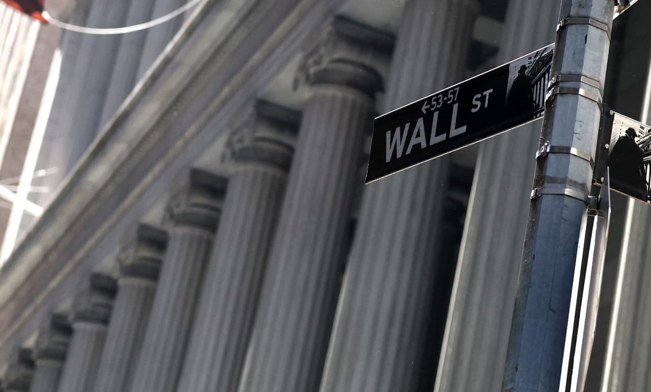 This fund that now says it’ll never open up for withdrawals has El-Erian making Bear Stearns parallels