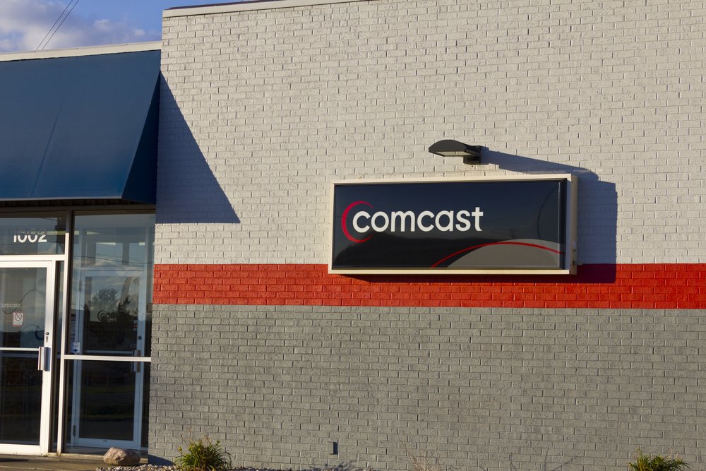 UBS Lowers Comcast (CMCSA) PT to $32 Citing Broadband Go-to-Market Transition