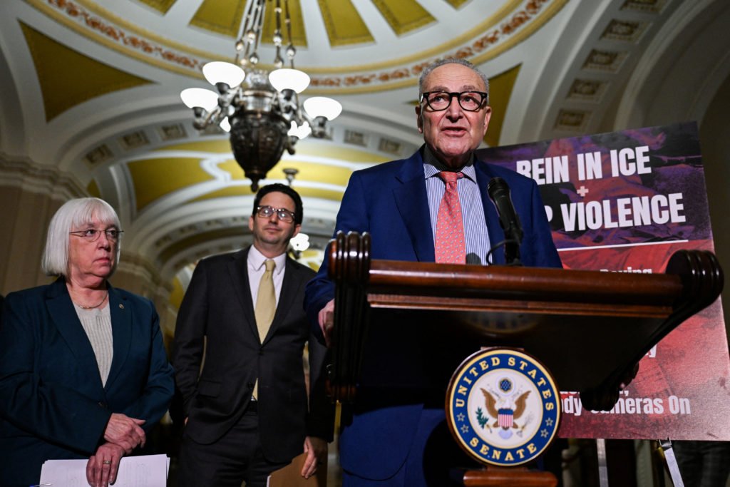 WATCH: Senate convenes as Democrats and White House trade offers over DHS funding