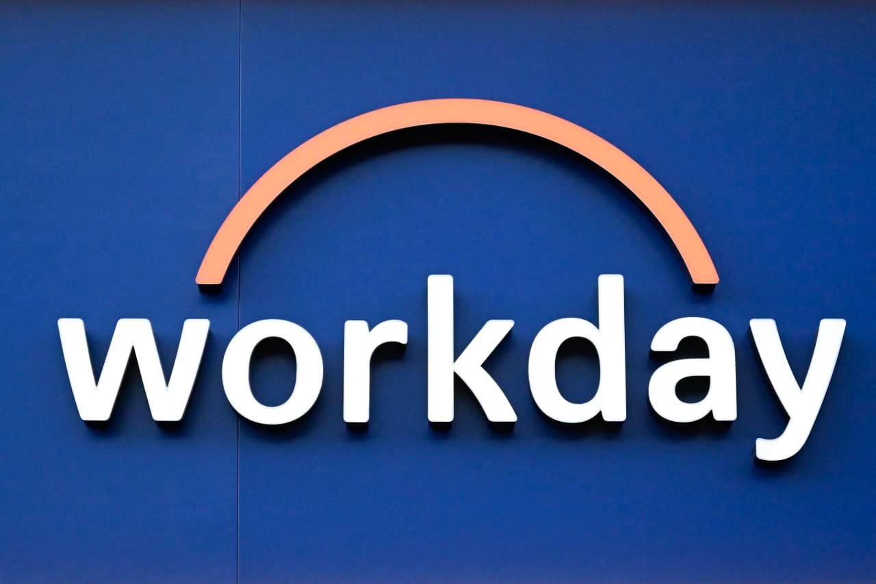 Workday’s stock falls as CEO change sounds like ‘really bad news’ to this analyst