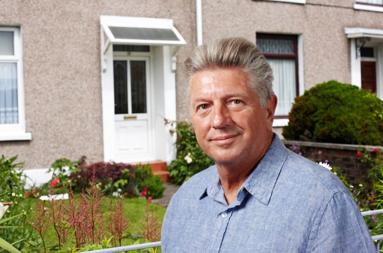 ‘I love being debt-free’: I’m in my mid-50s and buying a house. Do I take out a $400K mortgage or use my Roth IRA?