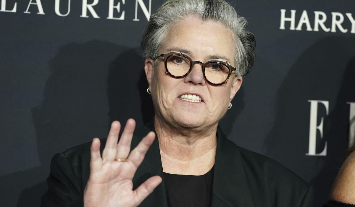 Kathy Griffin, Rosie O’Donnell ‘threw it all away’ to fight Trump