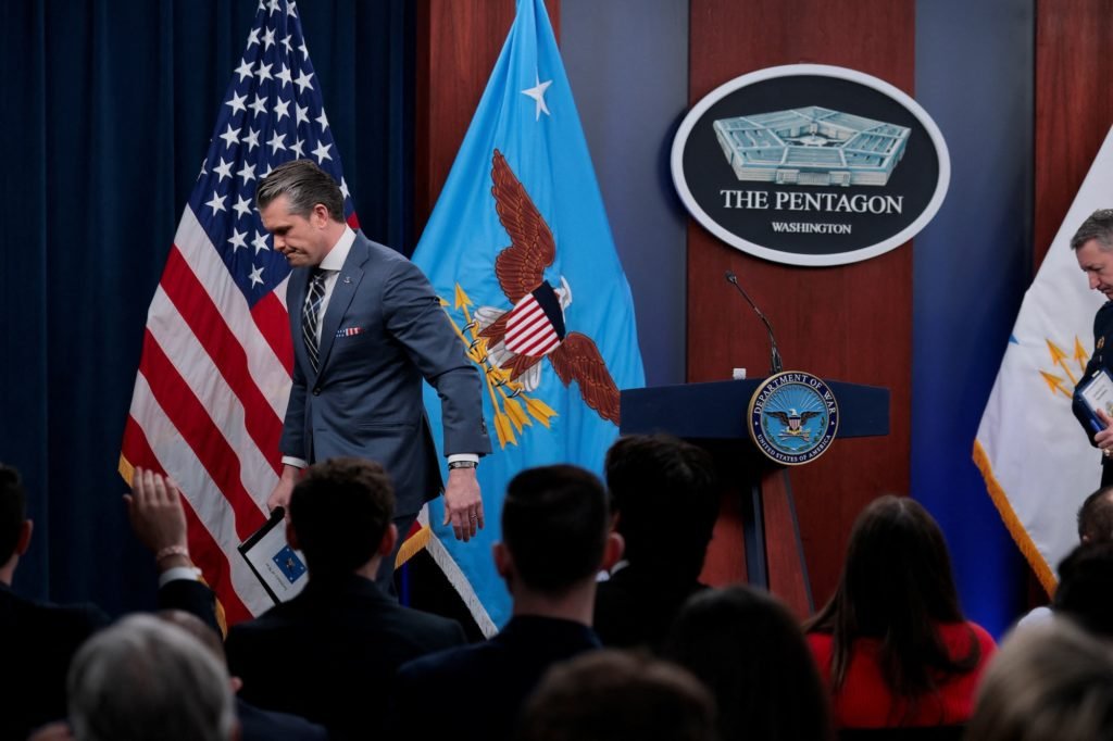 Pentagon faces another legal challenge over new media rules