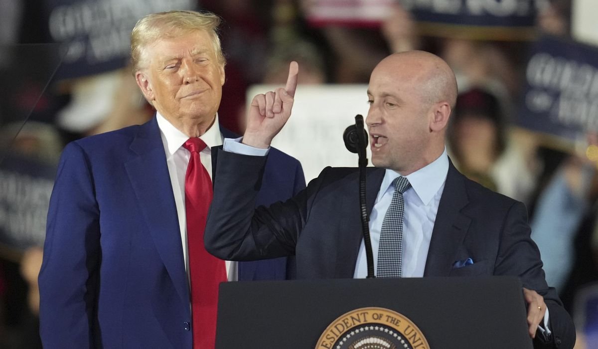 Sen. Thom Tillis wants White House adviser Stephen Miller gone