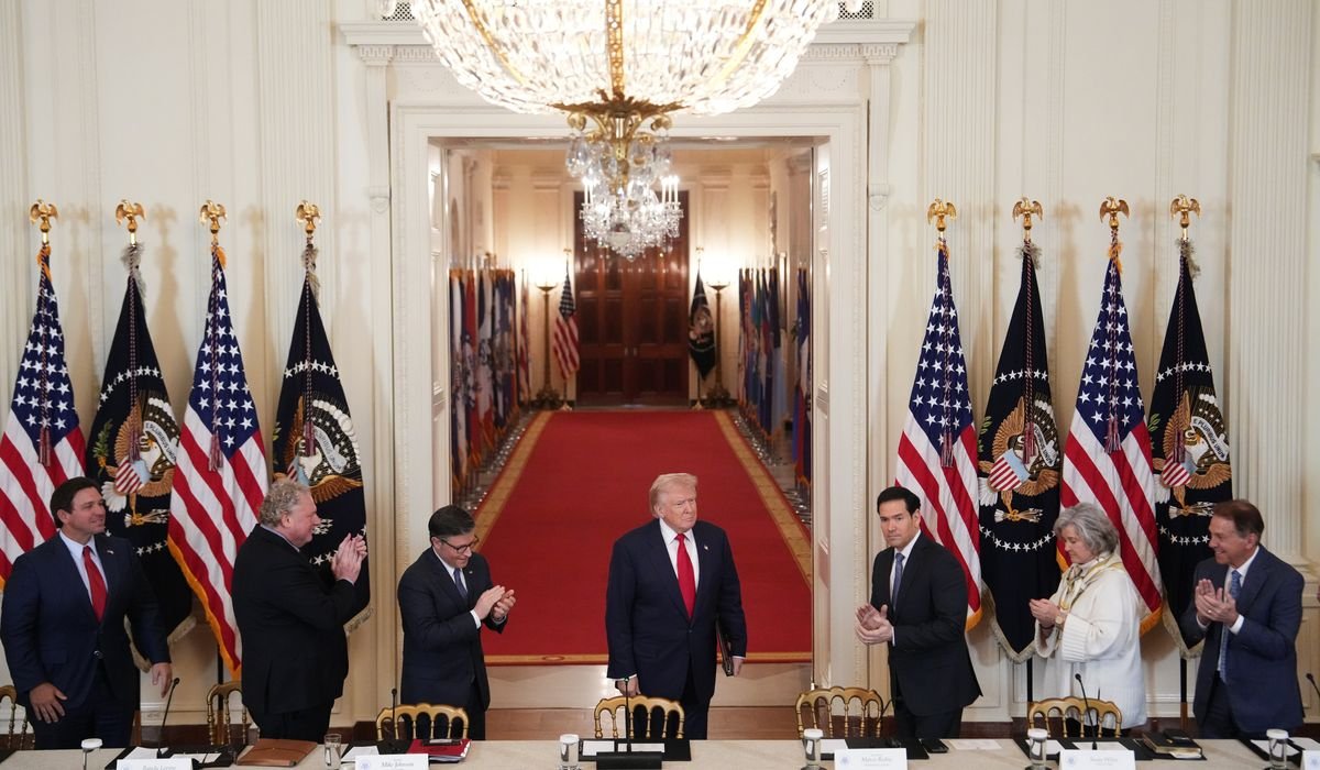 Trump calls on Congress to pass bill aimed at bolstering college sports