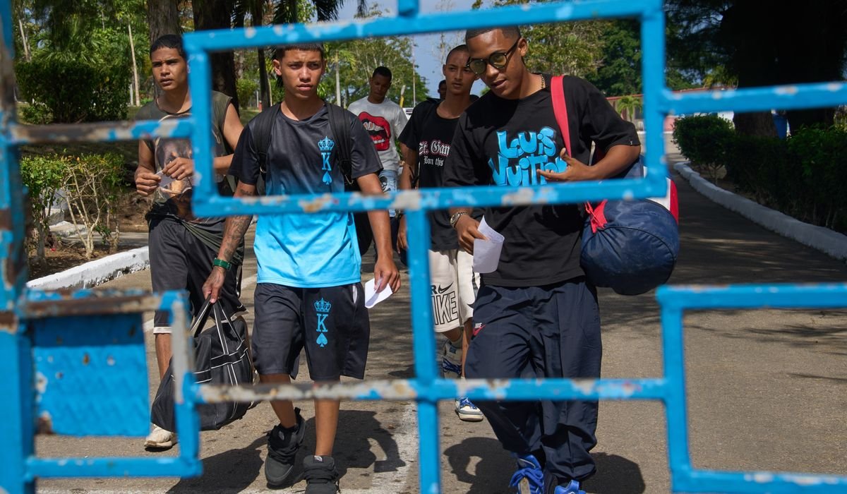 As freed prisoners celebrate in Cuba, human rights groups demand clarity and release of protesters