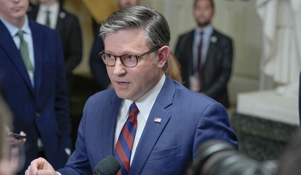 Congress faces showdown over warrantless surveillance law