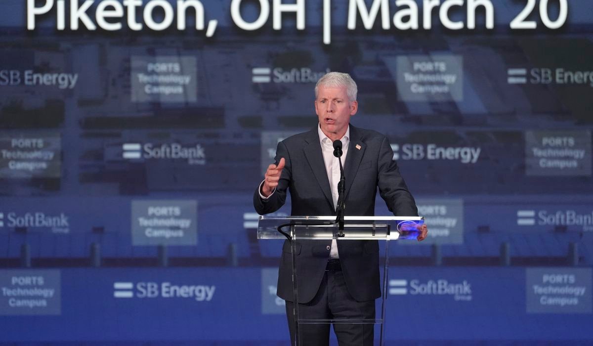 In apparent flub, Energy Secretary Wright says U.S. heading ‘in the wrong direction’