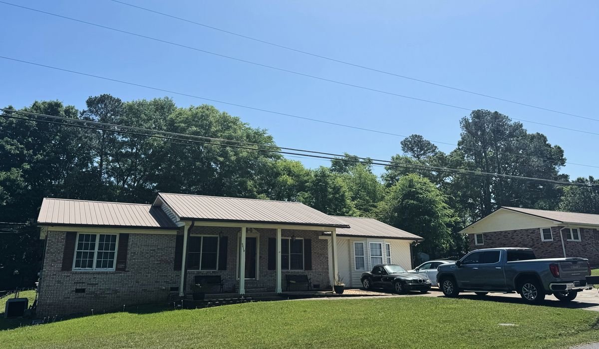 Son of 85-year-old French widow home after 16 days in U.S. immigration custody says she needs rest