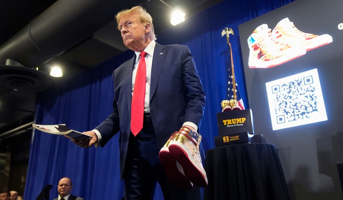 Trump family deal spree could open door for future presidents to profit from office