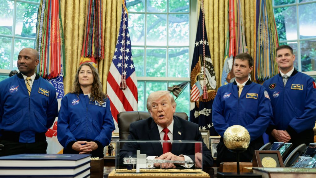 WATCH: Trump talks about Putin call, Comey indictment as he welcomes Artemis II astronauts to the White House