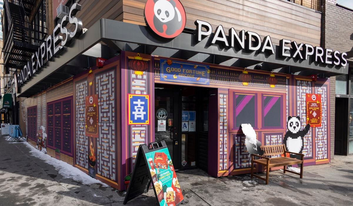 Panda Express calls police on customer wearing MAGA hat, vlogger says
