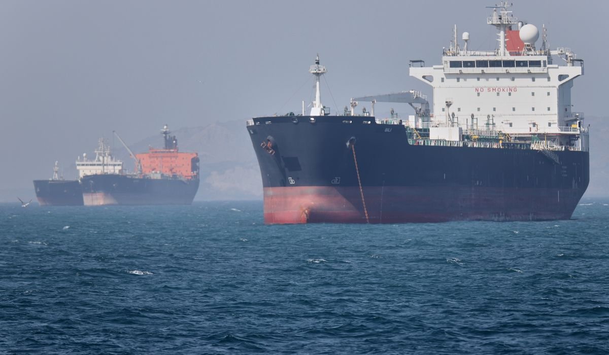 Top Trump economic adviser predicts sky-high oil prices will drop soon