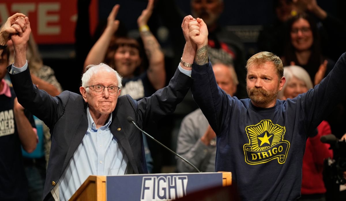 Sen. Bernie Sanders stands by Graham Platner after controversy over sexually explicit texts