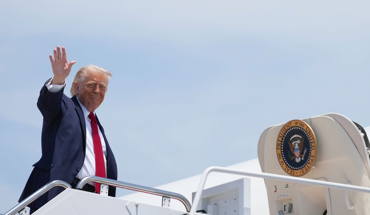 Trump interviewing 5 for national intelligence post